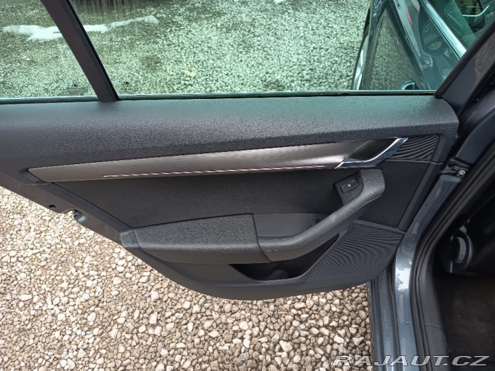 Škoda Octavia Combi 1,6TDI Style DSG 2020