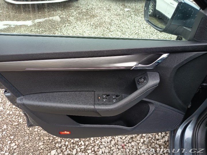 Škoda Octavia Combi 1,6TDI Style DSG 2020