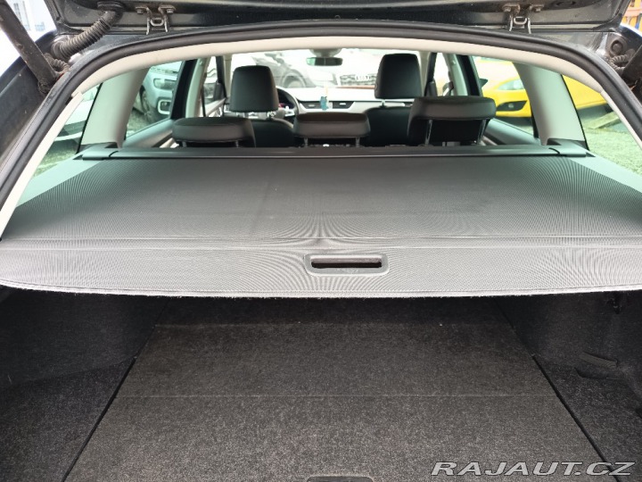 Škoda Octavia Combi 1,6TDI Style DSG 2020