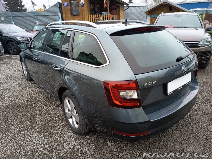 Škoda Octavia Combi 1,6TDI Style DSG 2020