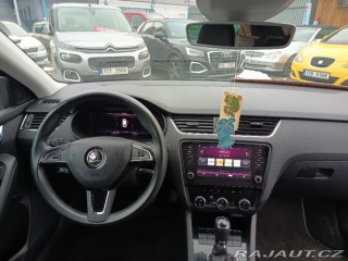 Škoda Octavia Combi 1,6TDI Style DSG 2020