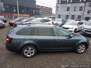 Škoda Octavia Combi 1,6TDI Style DSG 2020