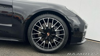 Porsche Panamera 4 E-Hybrid 2025