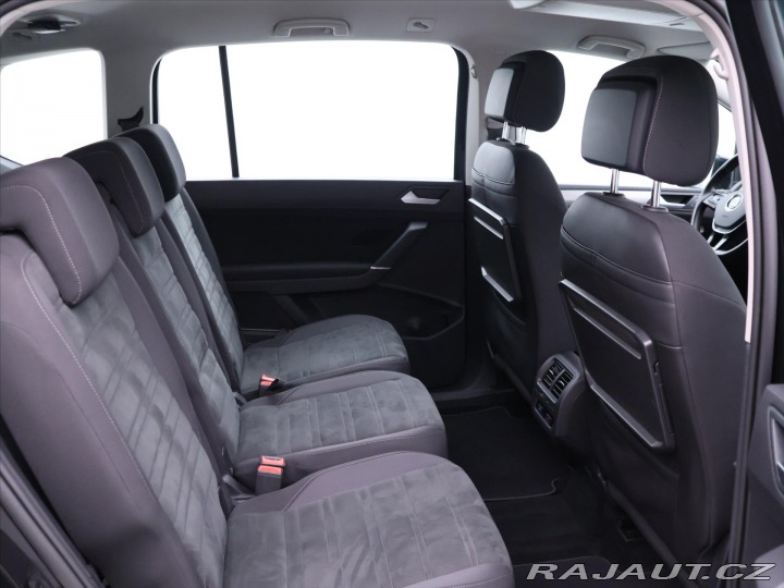 Volkswagen Touran 2,0 TDI 110kW DSG Comfort 2020