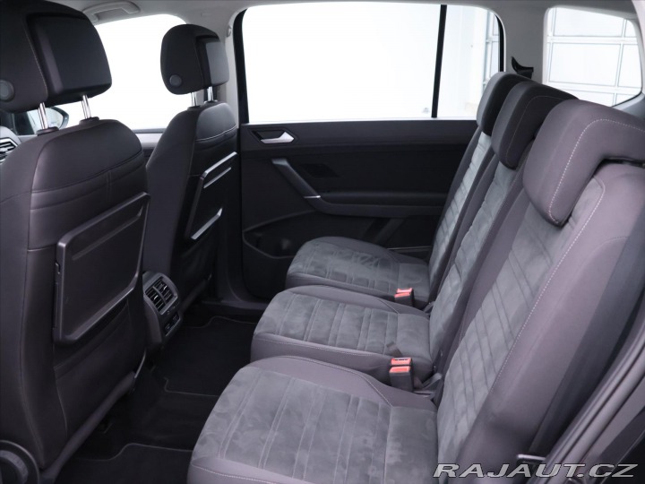 Volkswagen Touran 2,0 TDI 110kW DSG Comfort 2020