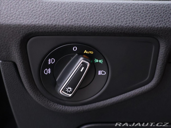 Volkswagen Touran 2,0 TDI 110kW DSG Comfort 2020