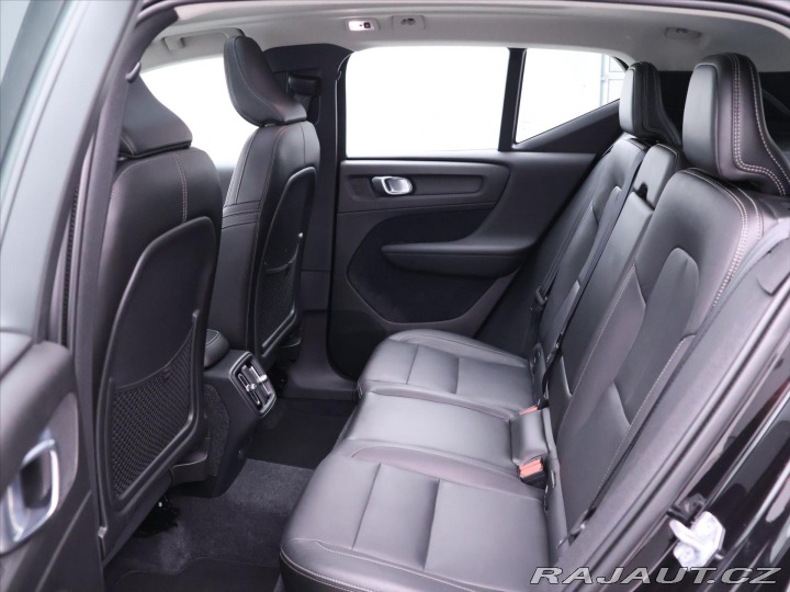 Volvo XC40 2,0 D4 AWD Panorama Tažné 2018