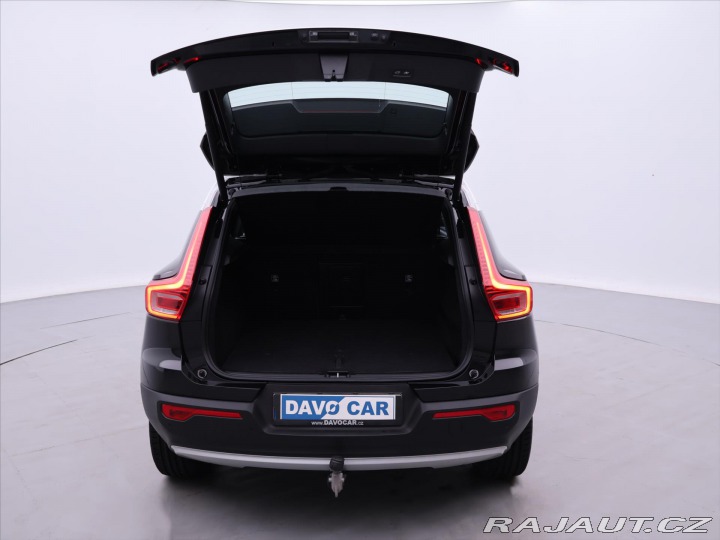 Volvo XC40 2,0 D4 AWD Panorama Tažné 2018
