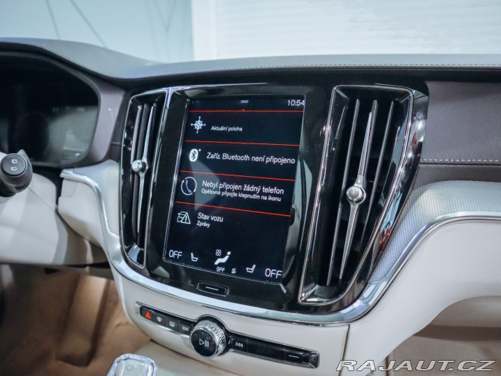 Volvo V60 T8 Inscription AWD 2019