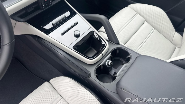 Porsche Cayenne E-Hybrid 2026