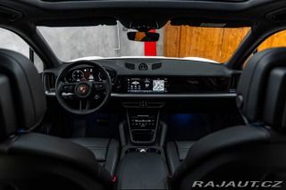 Porsche Cayenne BOSE, PANO, CHRONO 2025