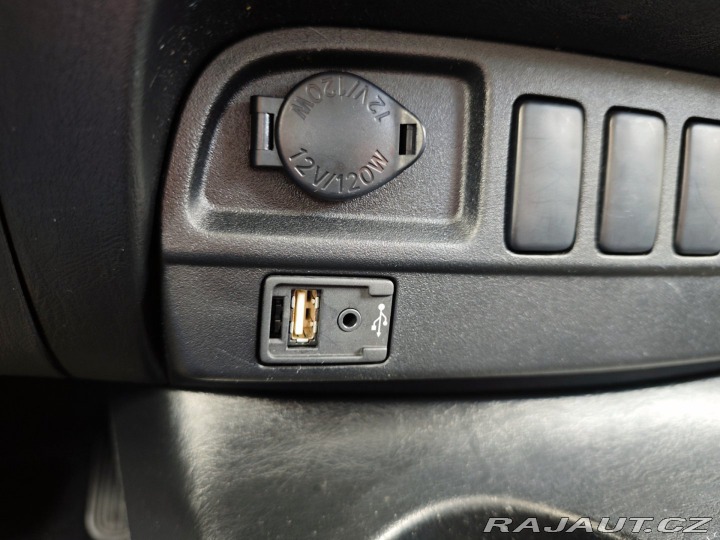 Toyota Hilux Double Cab 3.0D-4D AT 4WD 2014