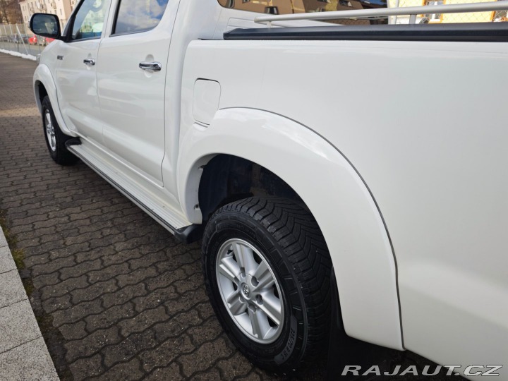 Toyota Hilux Double Cab 3.0D-4D AT 4WD 2014