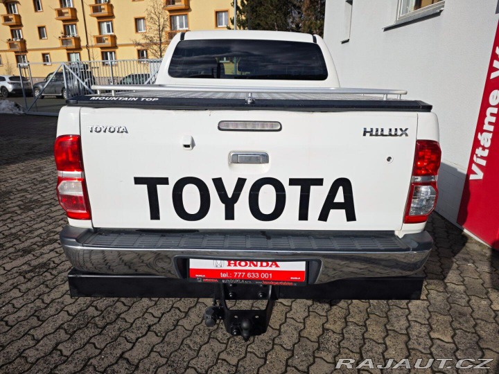 Toyota Hilux Double Cab 3.0D-4D AT 4WD 2014