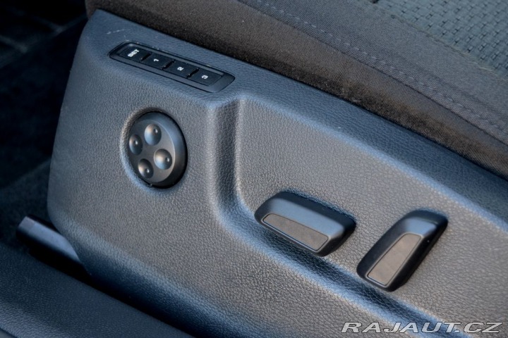 Škoda Superb 2.0 TDI 103kW Elegance 2012