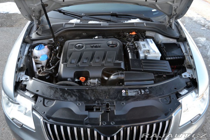 Škoda Superb 2.0 TDI 103kW Elegance 2012