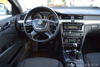 Škoda Superb 2.0 TDI 103kW Elegance 2012