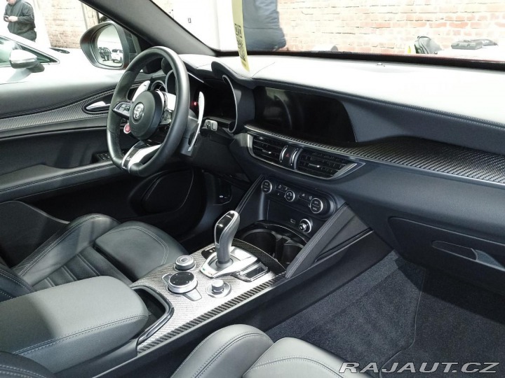 Alfa Romeo Stelvio 2.9 V6 Bi-T. 382 kW Quadr 2024