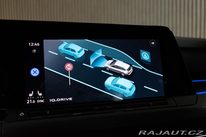 Volkswagen Golf 1.5 TSI STYLE*2xPNEU*DPH* 2023