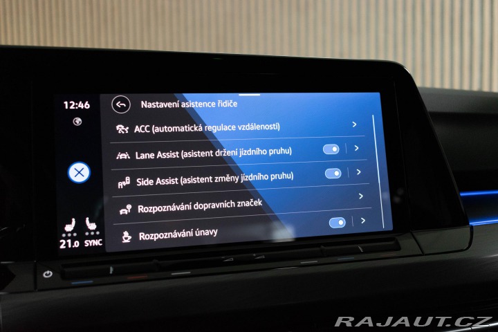 Volkswagen Golf 1.5 TSI STYLE*2xPNEU*DPH* 2023