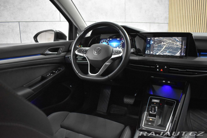 Volkswagen Golf 1.5 TSI STYLE*2xPNEU*DPH* 2023