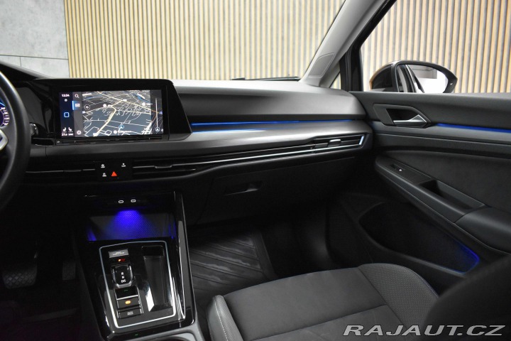 Volkswagen Golf 1.5 TSI STYLE*2xPNEU*DPH* 2023