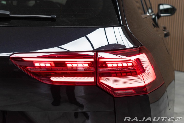 Volkswagen Golf 1.5 TSI STYLE*2xPNEU*DPH* 2023