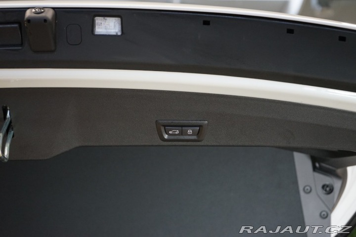 BMW XM 50e*H/K*HUD*360*TAŽNÉ*ACC 2024