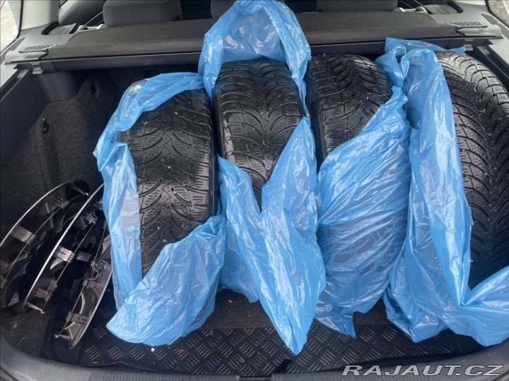 Škoda Octavia 1,6 TDi 77kw Ambiente Taž 2012