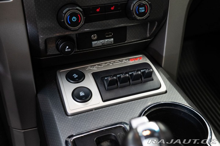 Ford Ostatní modely F-150 6.2 SVT 2012