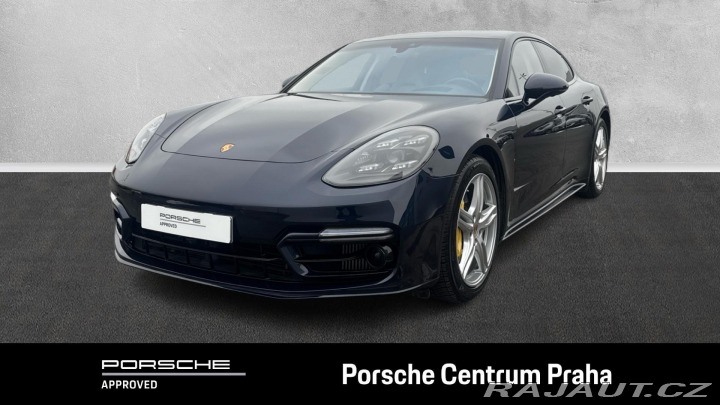 Porsche Panamera Turbo S 2021