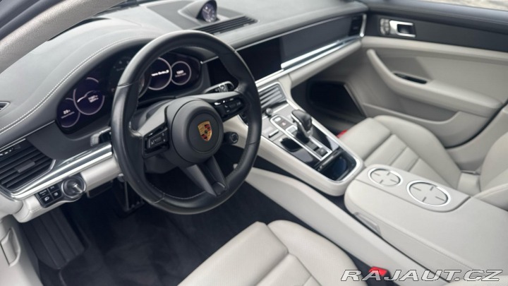Porsche Panamera Turbo S 2021