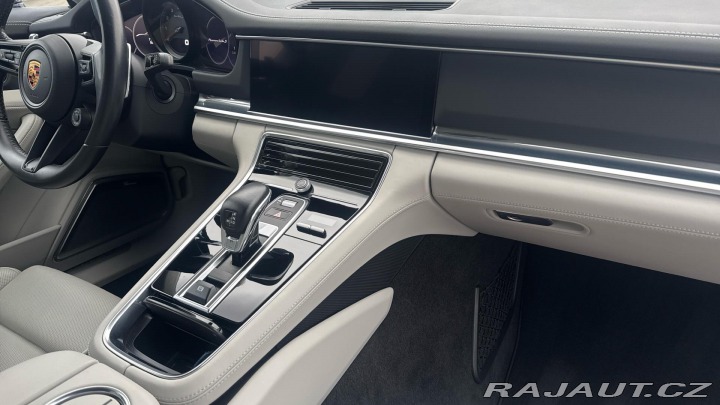 Porsche Panamera Turbo S 2021