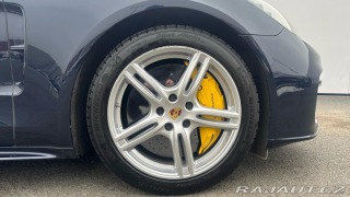 Porsche Panamera Turbo S 2021