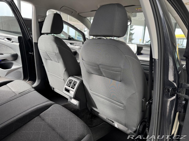 Volkswagen Golf 1,0eTSI 81kW*DSG*Life*DPH 2023