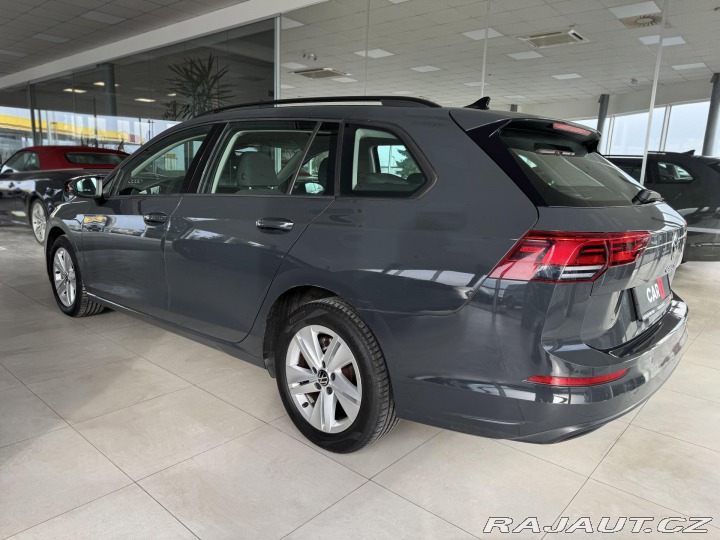 Volkswagen Golf  1800