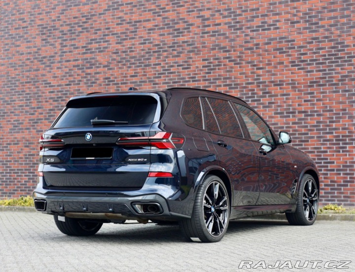 BMW X5 50e xDrive | Tartufo kož 2023