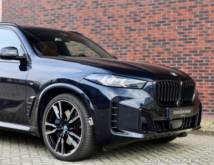 BMW X5 50e xDrive | Tartufo kož 2023