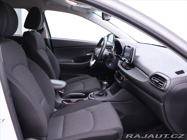 Hyundai i30 1,6 CRDi 85kW Aut. CZ 1Ma 2021