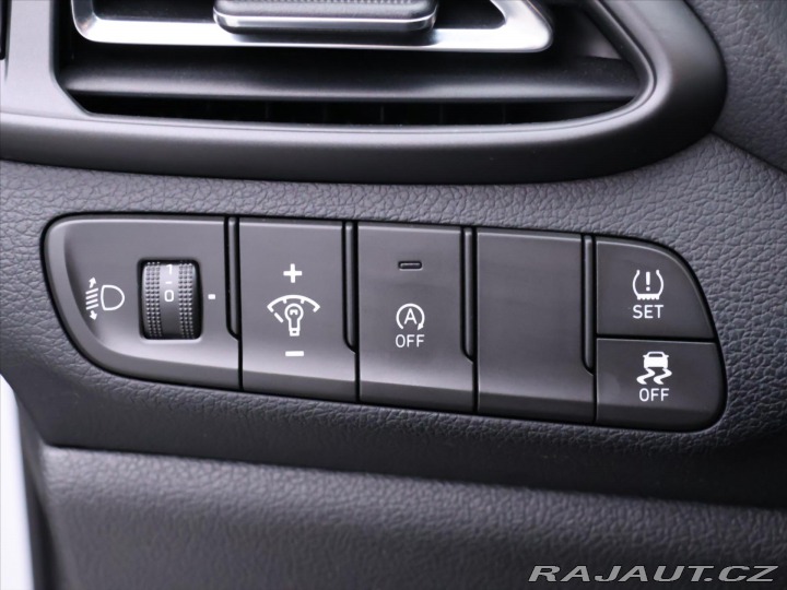 Hyundai i30 1,6 CRDi 85kW Aut. CZ 1Ma 2021