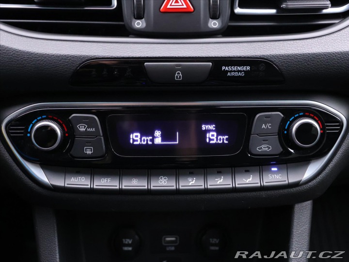 Hyundai i30 1,6 CRDi 85kW Aut. CZ 1Ma 2021