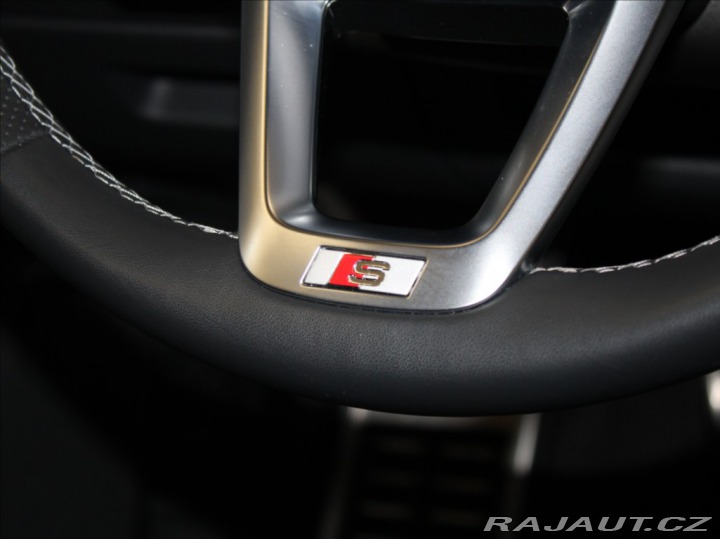 Audi Q7 3,0 50TDi Q. S-Line VZDUC 2023