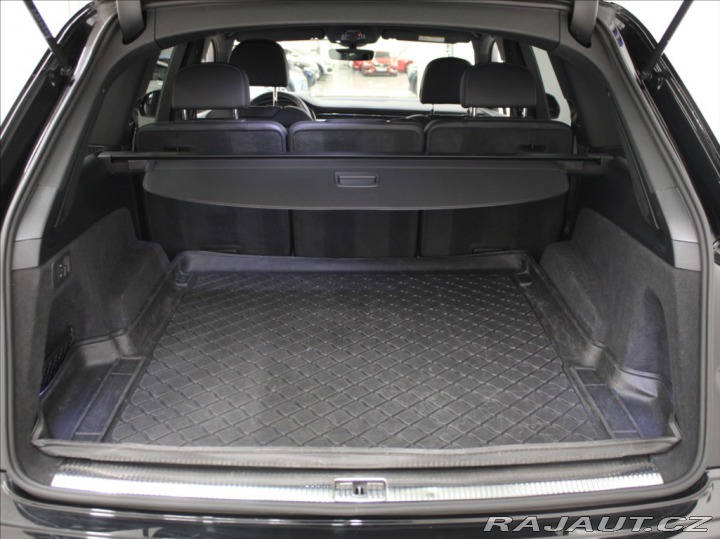 Audi Q7 3,0 50TDi Q. S-Line VZDUC 2023