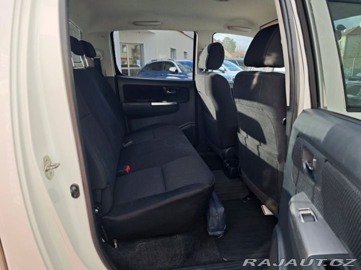 Toyota Hilux Double Cab 3.0D-4D AT 4WD 2014