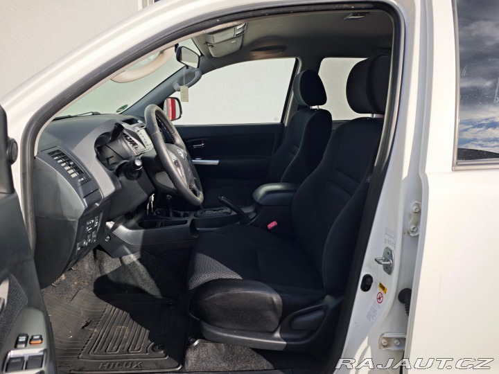 Toyota Hilux Double Cab 3.0D-4D AT 4WD 2014