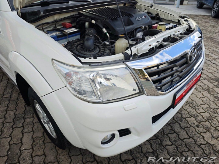 Toyota Hilux Double Cab 3.0D-4D AT 4WD 2014
