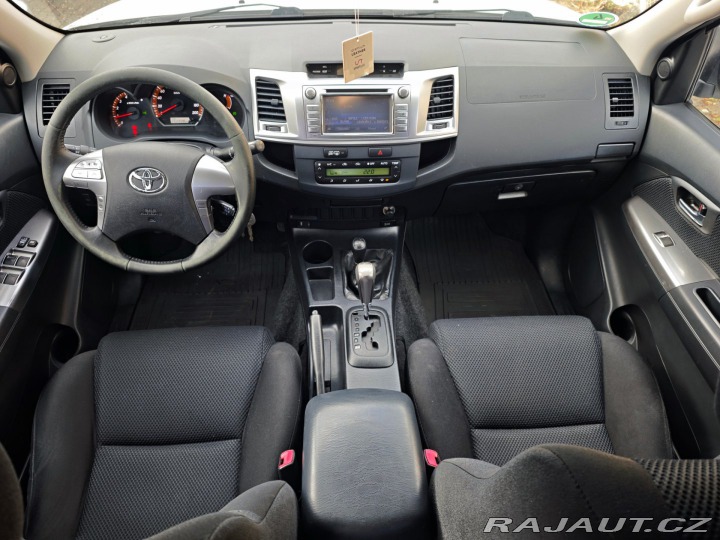 Toyota Hilux Double Cab 3.0D-4D AT 4WD 2014