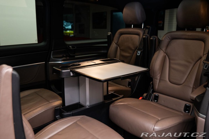 Mercedes-Benz V 300d AIRMATIC/4MATIC/Pano 2021