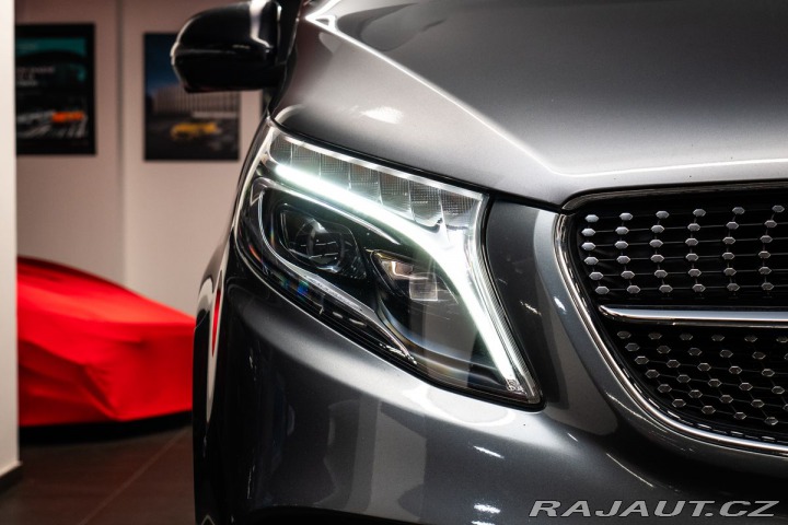 Mercedes-Benz V 300d AIRMATIC/4MATIC/Pano 2021