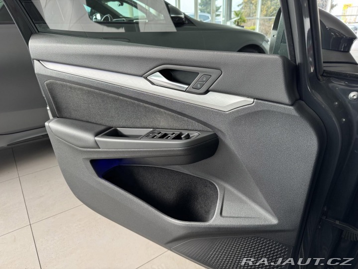Volkswagen Golf Variant 1,0eTSI 81kW*DSG* 2023